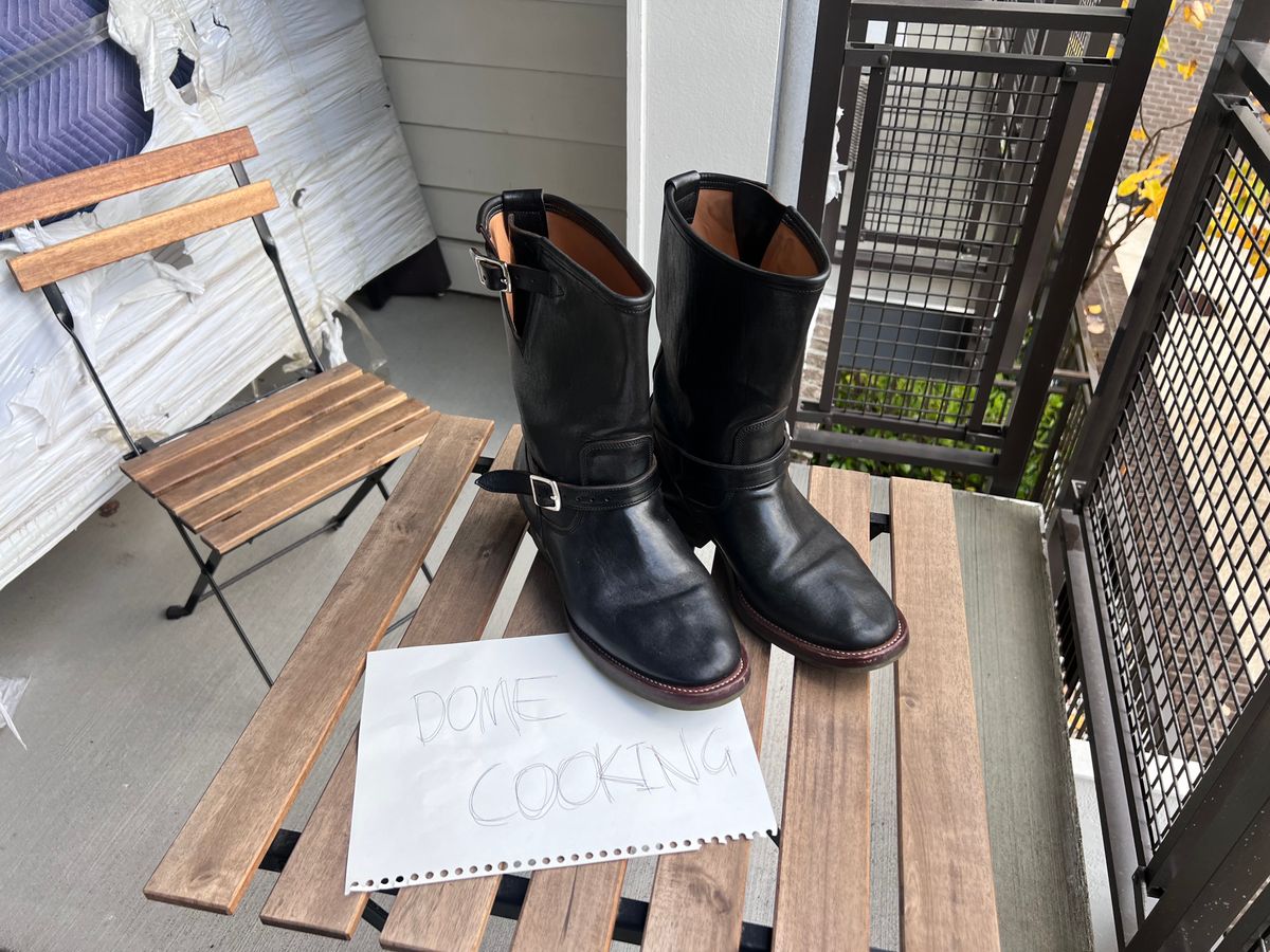 Photo by A_Clockwork_Yifan on November 3, 2025 of the Lost Boys (Formerly King Boots) Engineer Boots in Black Teacore Shinki Shrunken Horsefront.