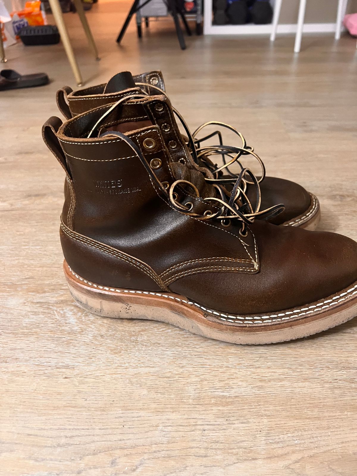 Photo by A_Clockwork_Yifan on December 4, 2023 of the White's Rambler in Horween Cinnamon Waxed Flesh.