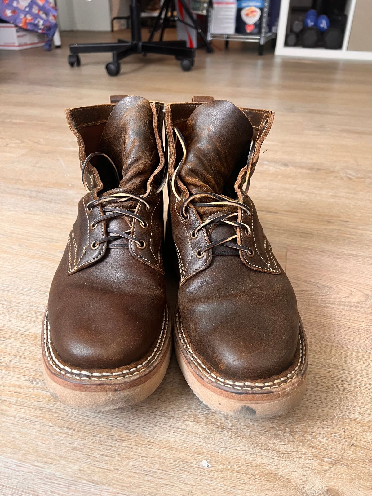 Photo by A_Clockwork_Yifan on January 4, 2024 of the White's Rambler in Horween Cinnamon Waxed Flesh.