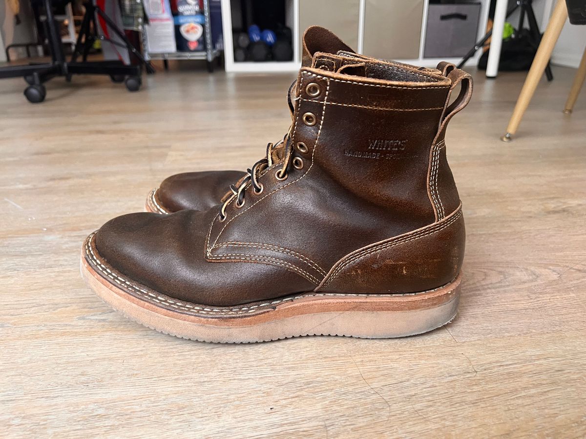 Photo by A_Clockwork_Yifan on January 4, 2024 of the White's Rambler in Horween Cinnamon Waxed Flesh.