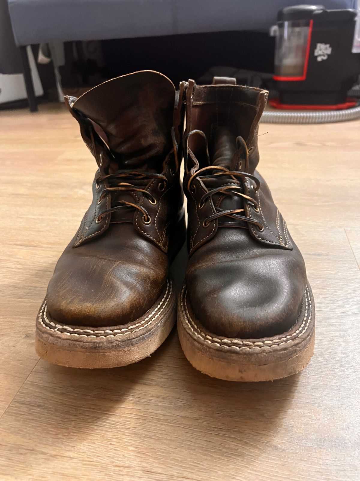 Photo by A_Clockwork_Yifan on February 1, 2024 of the White's Rambler in Horween Cinnamon Waxed Flesh.