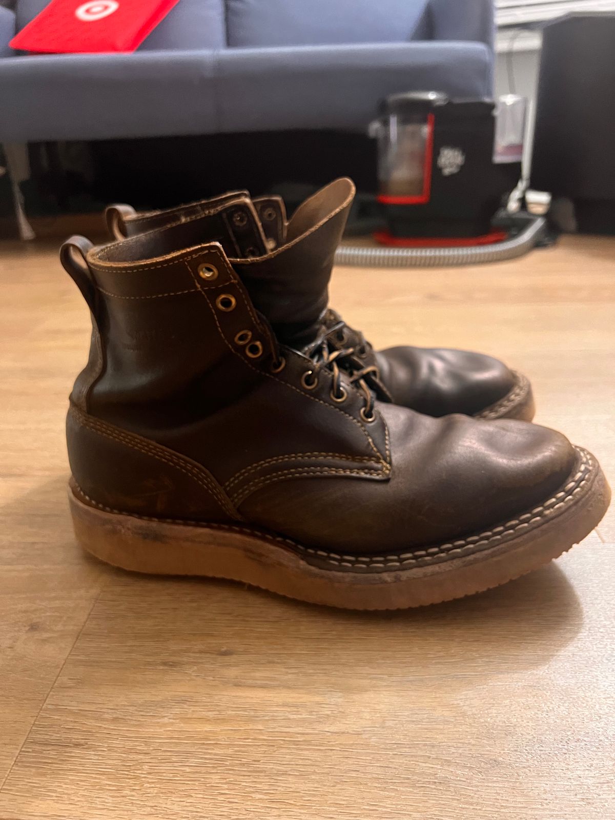 Photo by A_Clockwork_Yifan on February 1, 2024 of the White's Rambler in Horween Cinnamon Waxed Flesh.