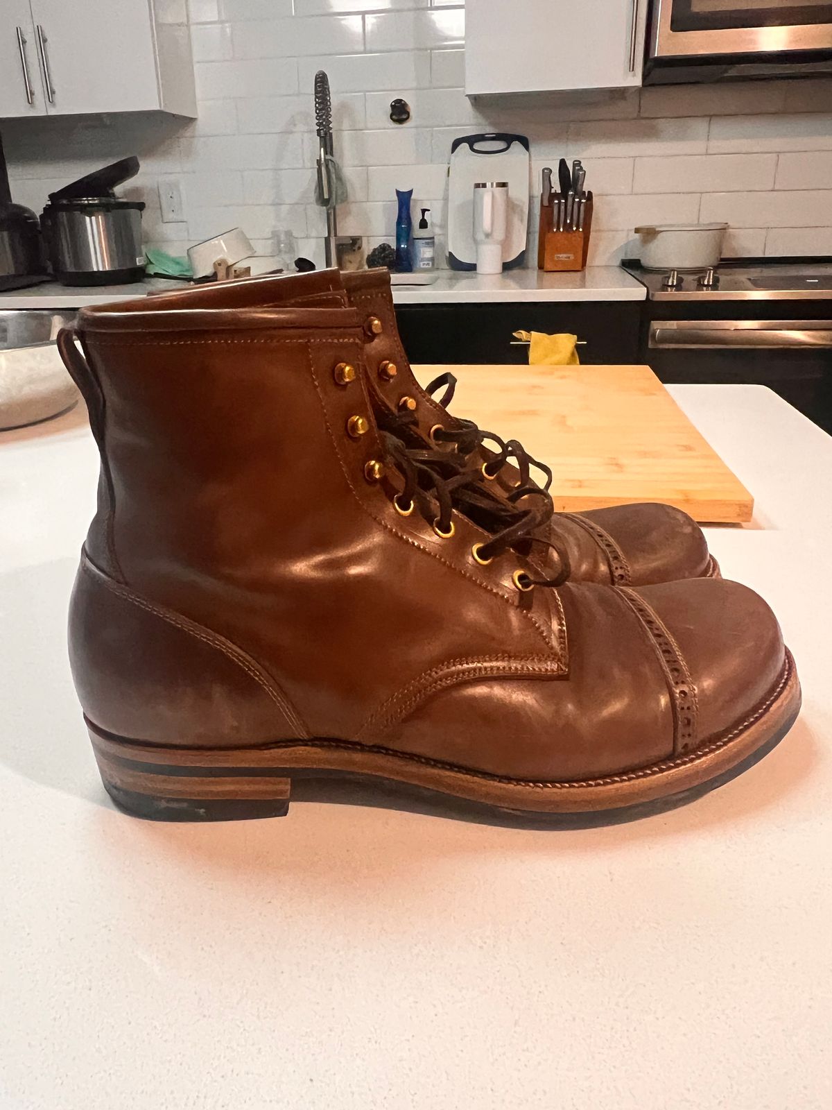 Photo by A_Clockwork_Yifan on November 5, 2024 of the Iron Boots 5515 in Maryam Brown Shell Cordovan.
