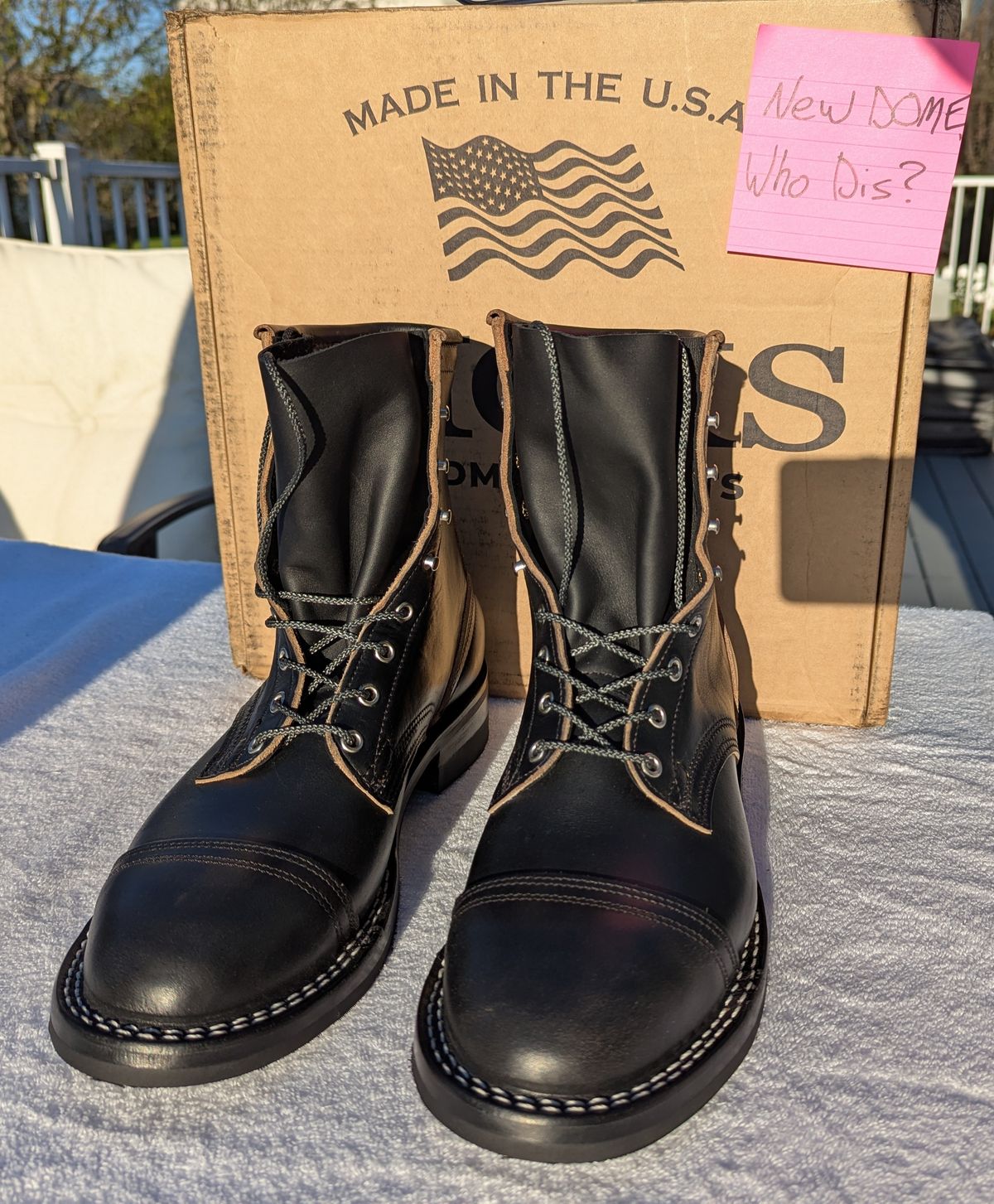 Photo by Vehe on October 1, 2025 of the Nicks Parkhurst V3 in Horween Black Chromexcel.