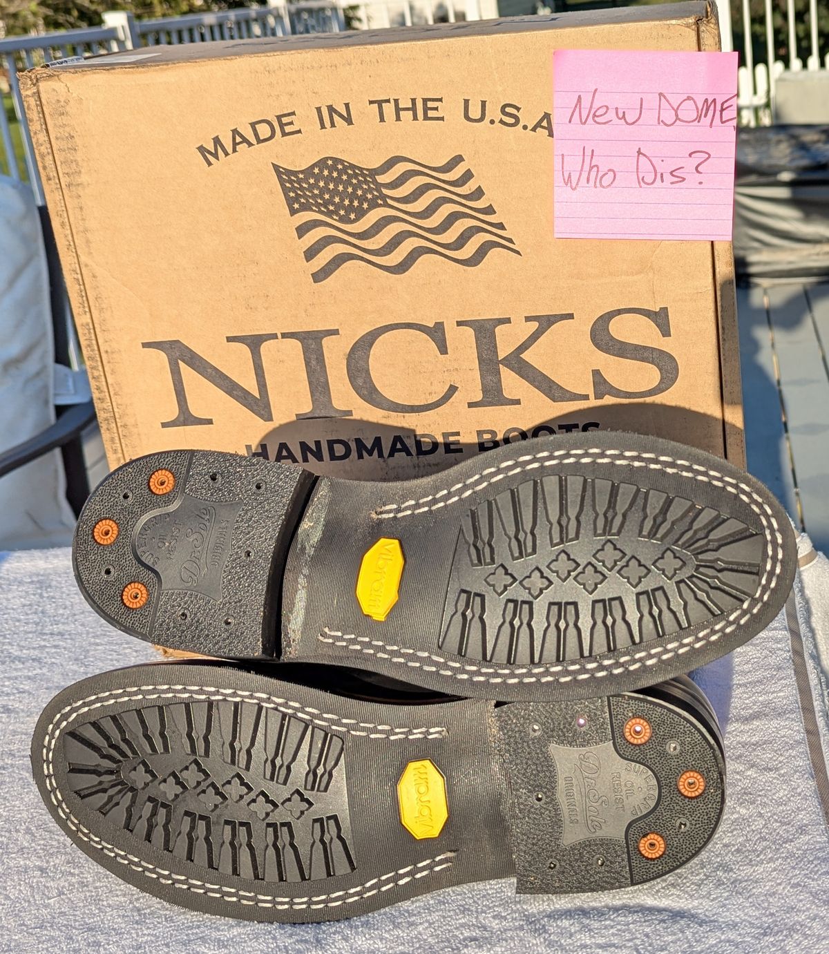 Photo by Vehe on October 1, 2025 of the Nicks Parkhurst V3 in Horween Black Chromexcel.