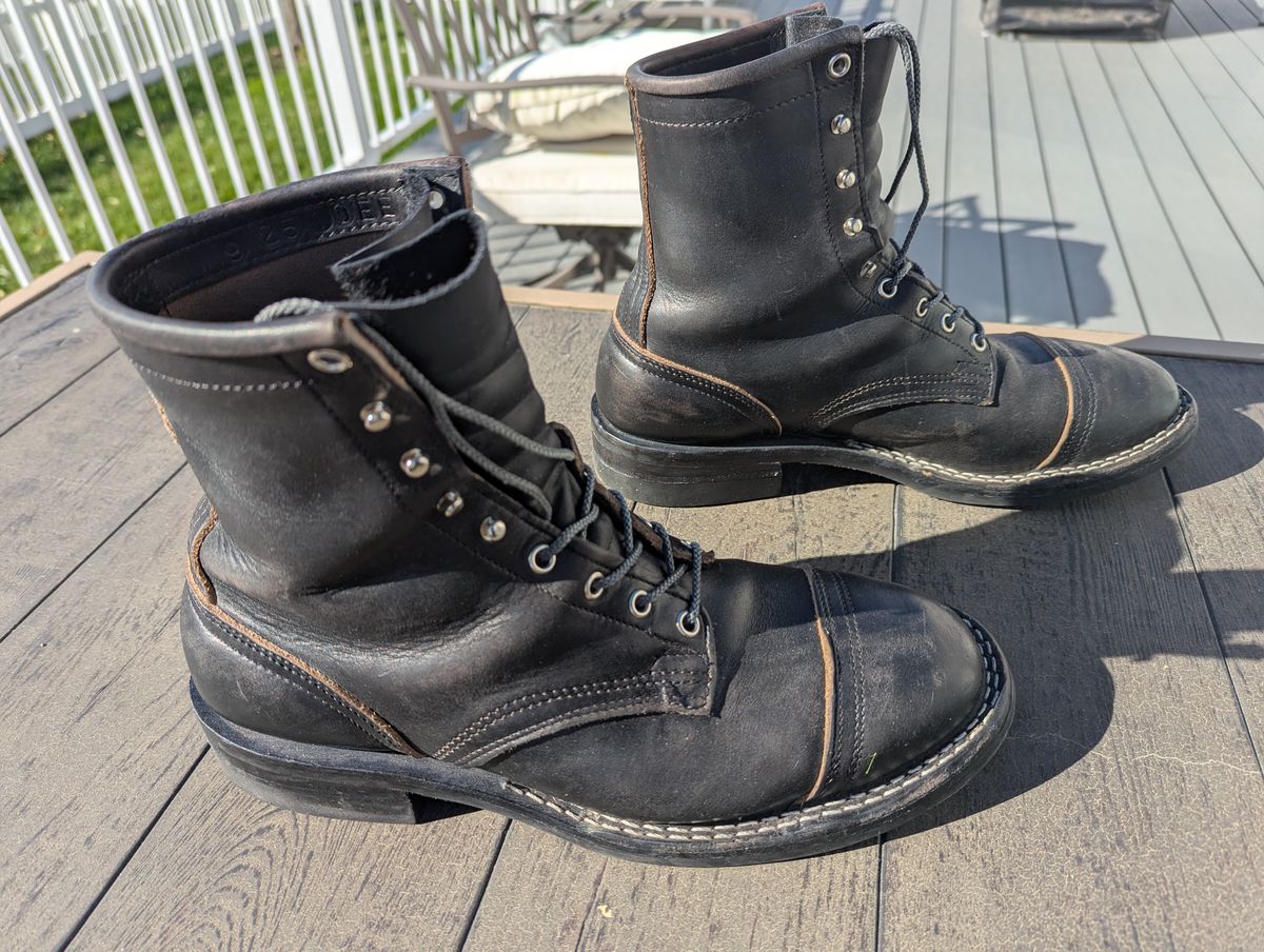 Photo by Vehe on November 4, 2025 of the Nicks Parkhurst V3 in Horween Black Chromexcel.