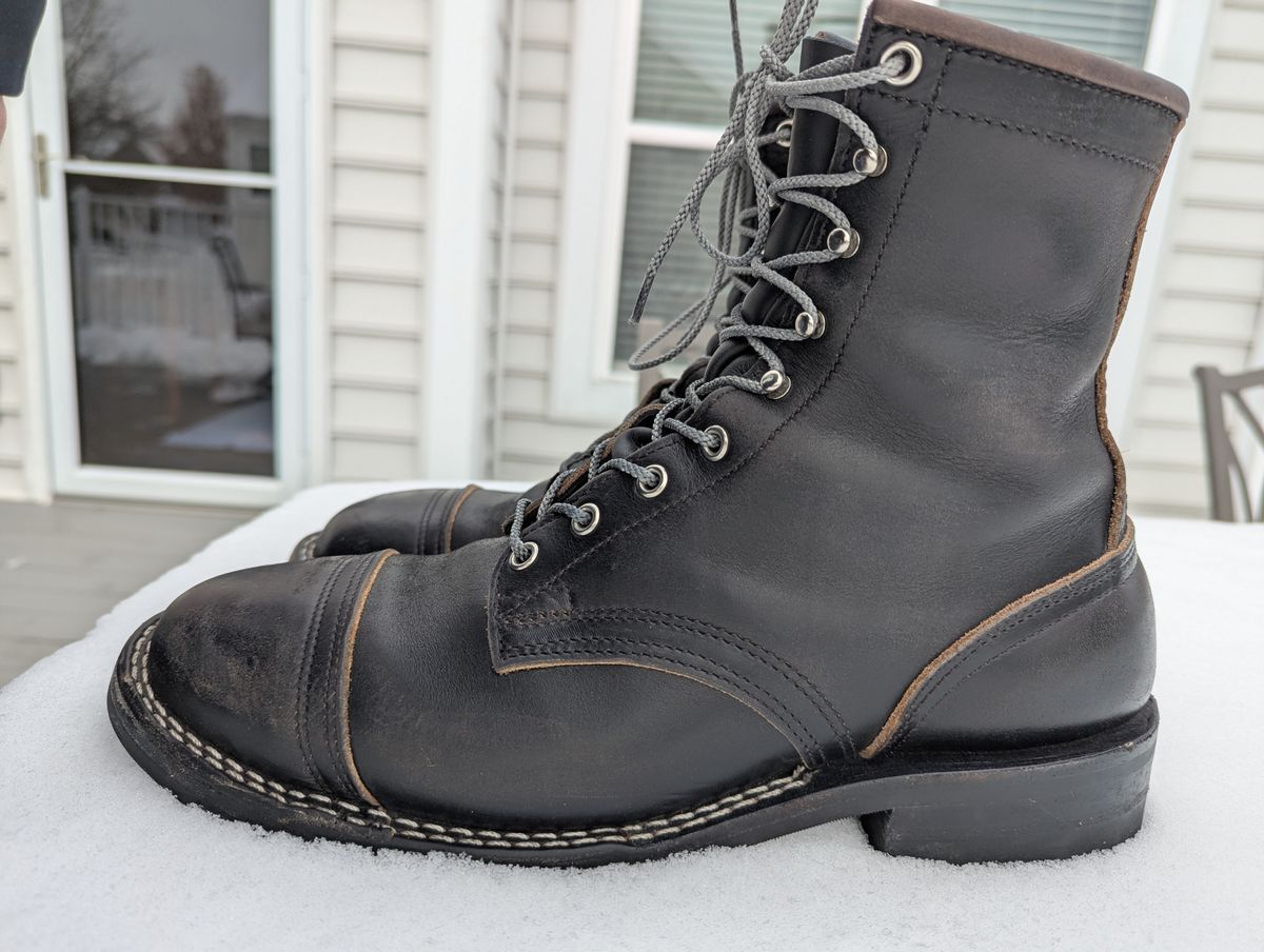 Photo by Vehe on December 3, 2025 of the Nicks Parkhurst V3 in Horween Black Chromexcel.