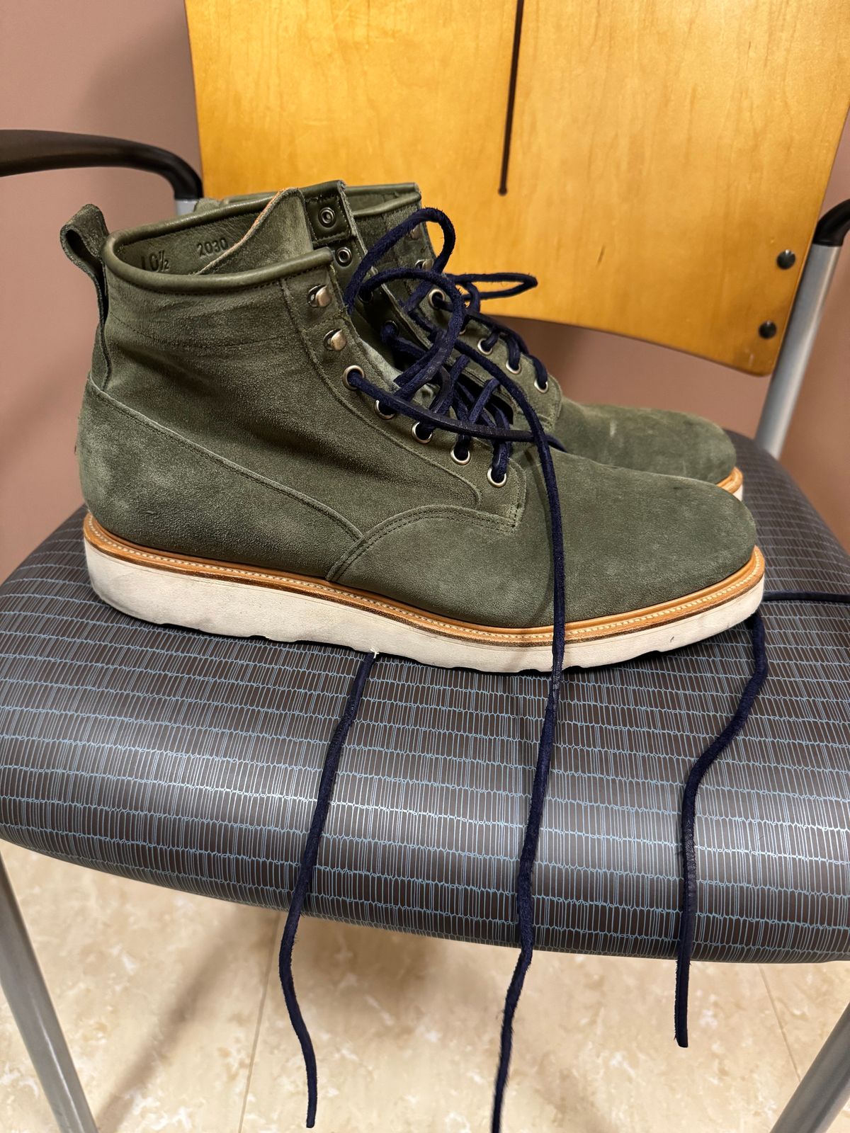 Photo by canary on November 6, 2024 of the Viberg Scout Boot in C.F. Stead Emerald Green Janus Calf Suede.
