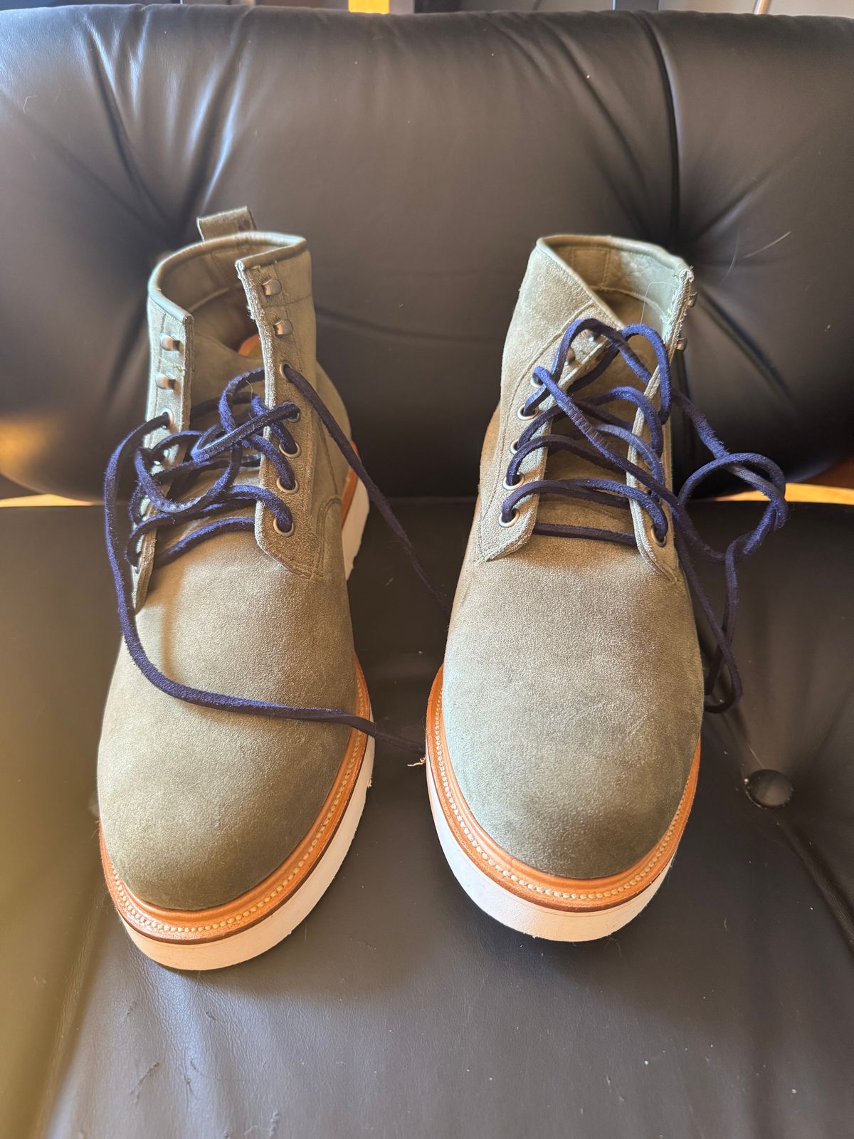 Photo by canary on October 7, 2024 of the Viberg Scout Boot in C.F. Stead Emerald Green Janus Calf Suede.