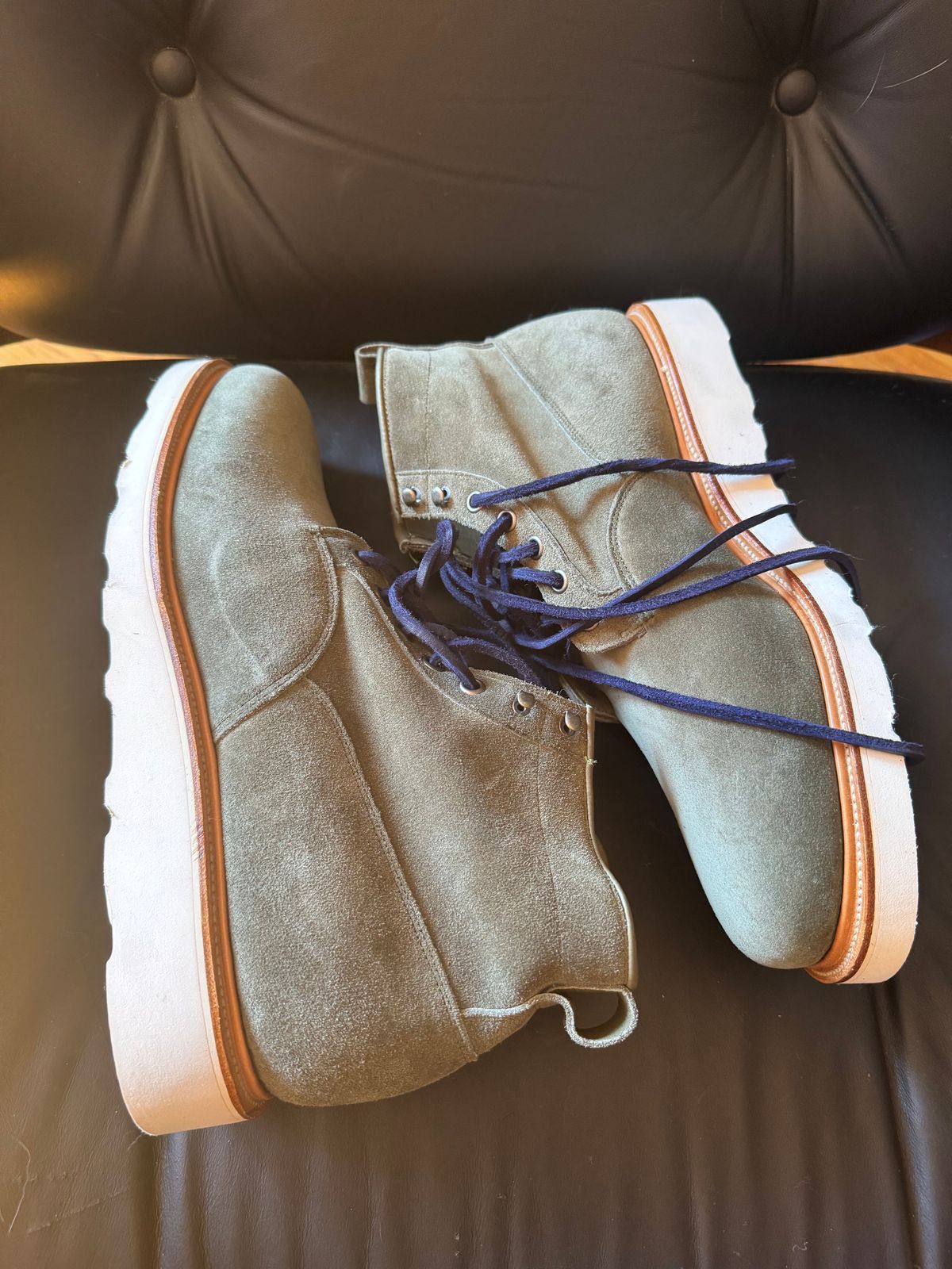 Photo by canary on October 7, 2024 of the Viberg Scout Boot in C.F. Stead Emerald Green Janus Calf Suede.