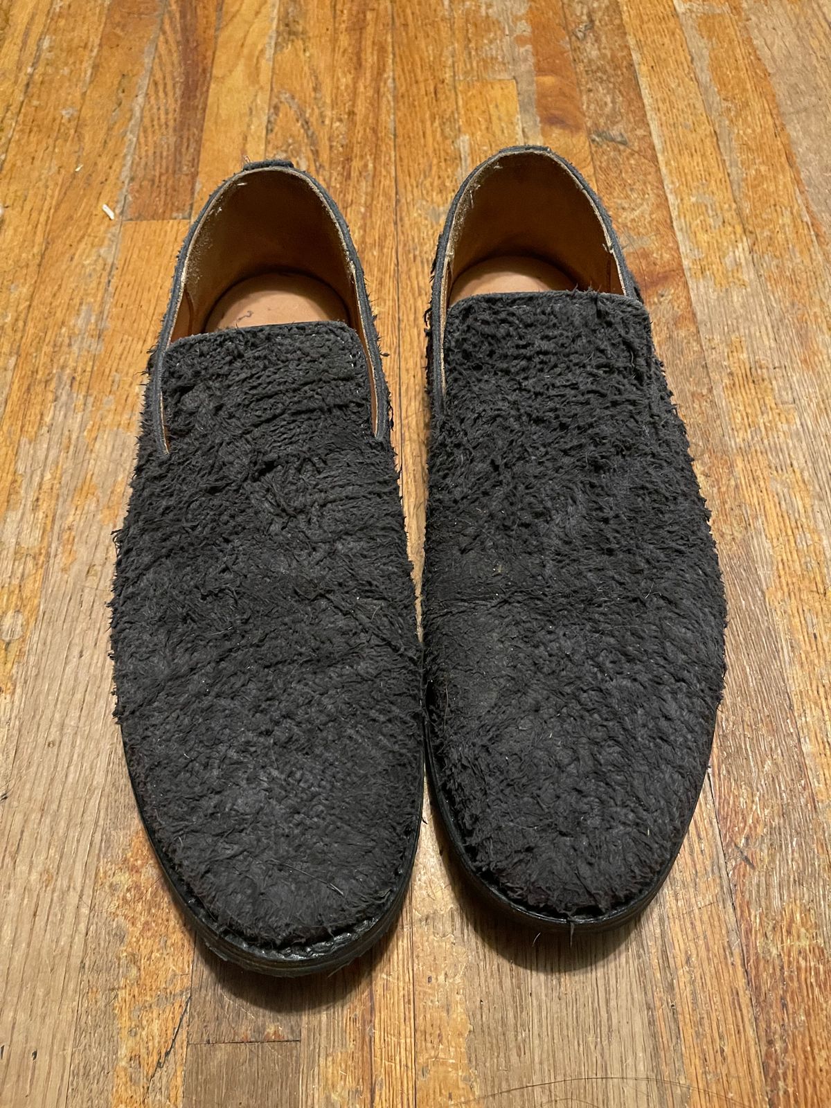 Photo by canary on December 6, 2023 of the Viberg Slipper in C.F. Stead Teak Waxy Mohawk.