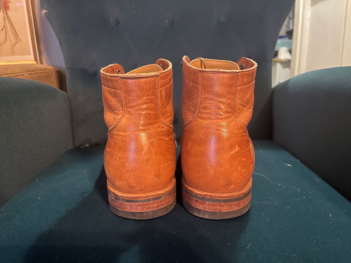Photo by canary on February 6, 2023 of the Viberg Service Boot BCT in Horween Natural Dublin.