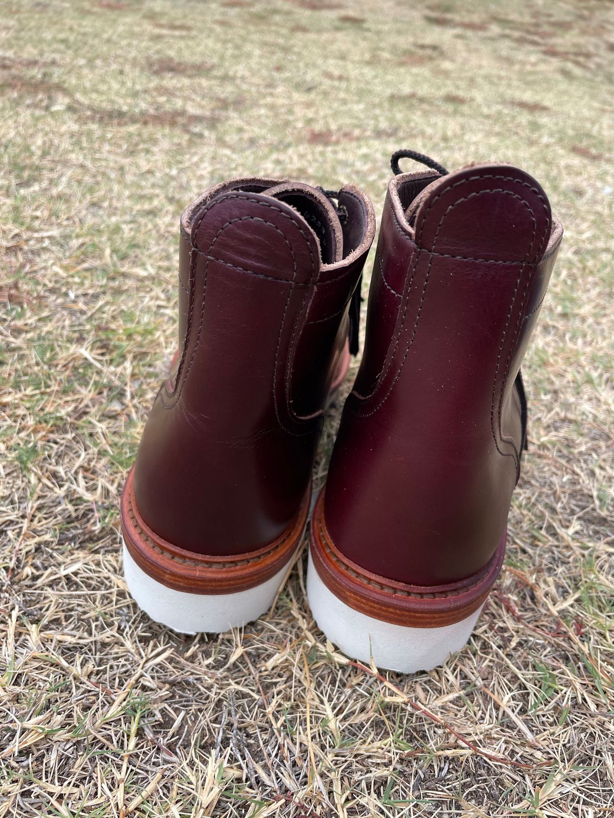 Photo by Jupes1004 on November 1, 2022 of the Allen Edmonds Unlisted Model in Horween Color 8 Chromexcel.