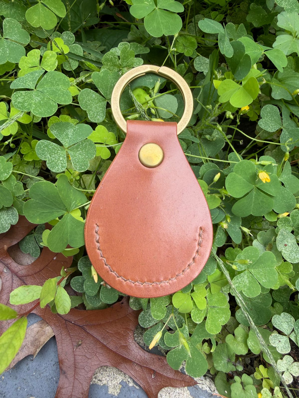 Photo by heroyjenkins on September 30, 2025 of the Titletown Goods Airtag Keychain in Horween Bourbon Shell Cordovan.