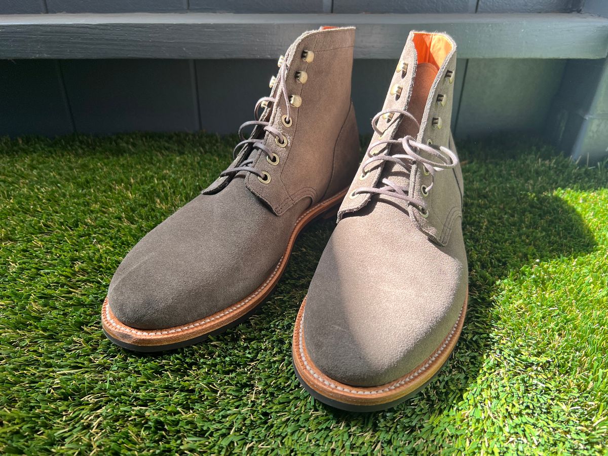 Photo by heroyjenkins on September 28, 2024 of the Grant Stone Diesel Boot in C.F. Stead Loden Janus Calf Suede.