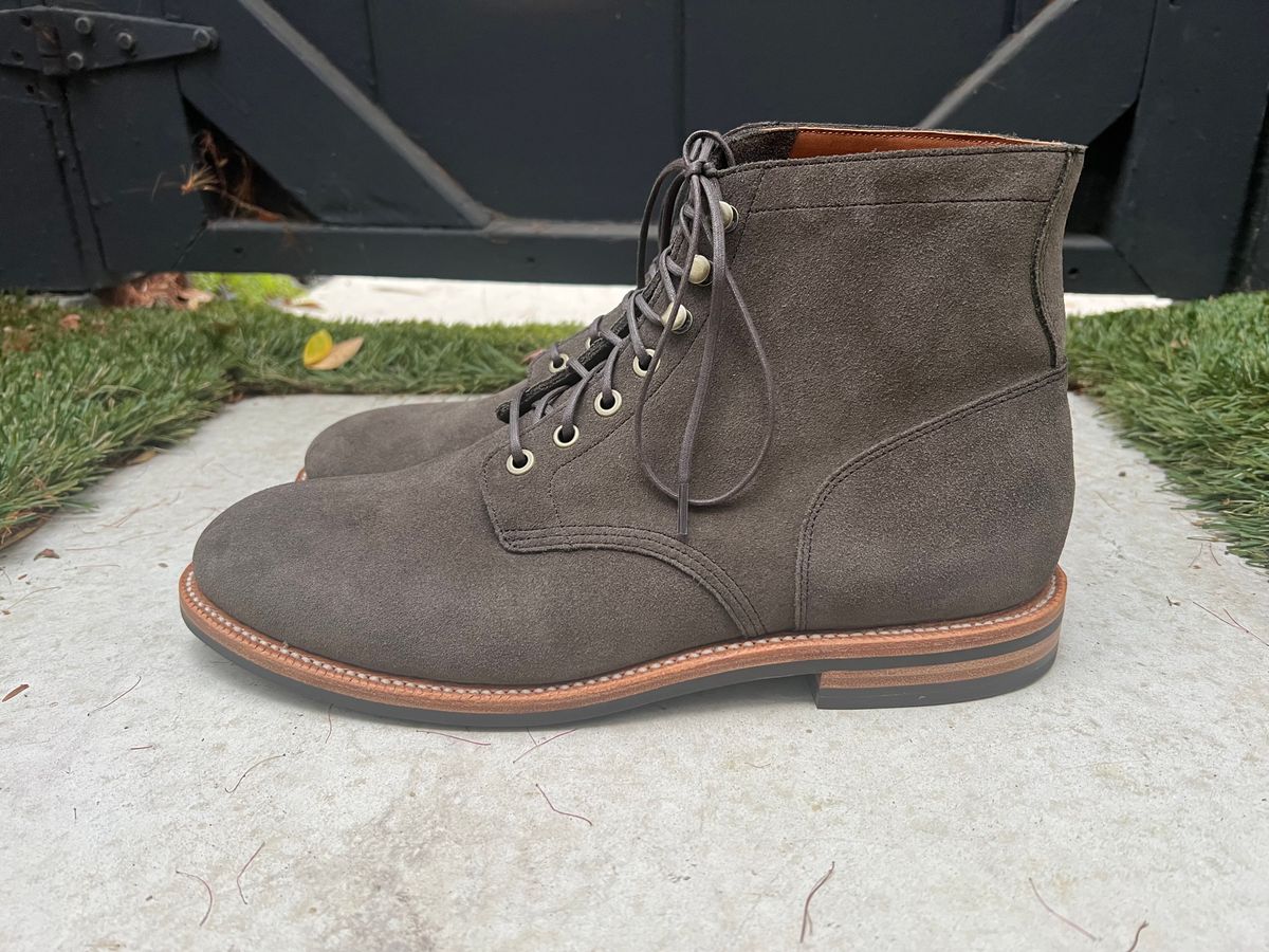 Photo by heroyjenkins on October 1, 2024 of the Grant Stone Diesel Boot in C.F. Stead Loden Janus Calf Suede.