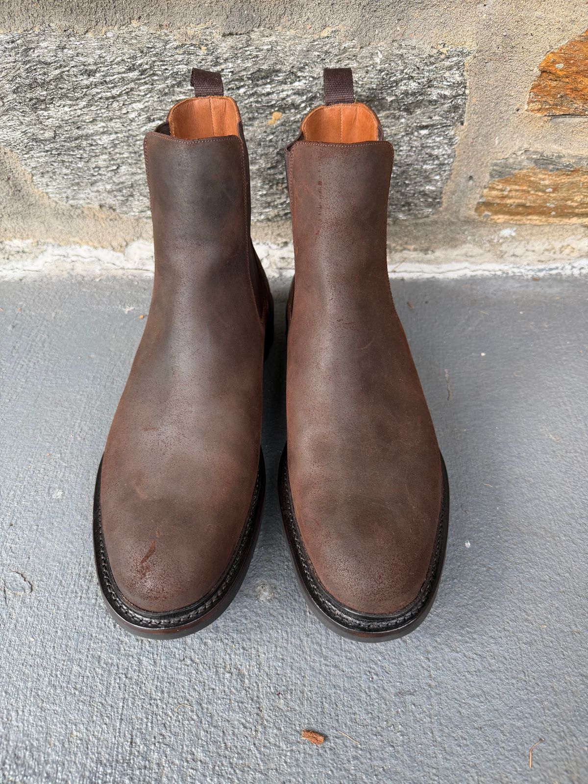 Photo by heroyjenkins on September 30, 2025 of the Bridlen Chelsea Boot in C.F. Stead Brown Waxy Commander.