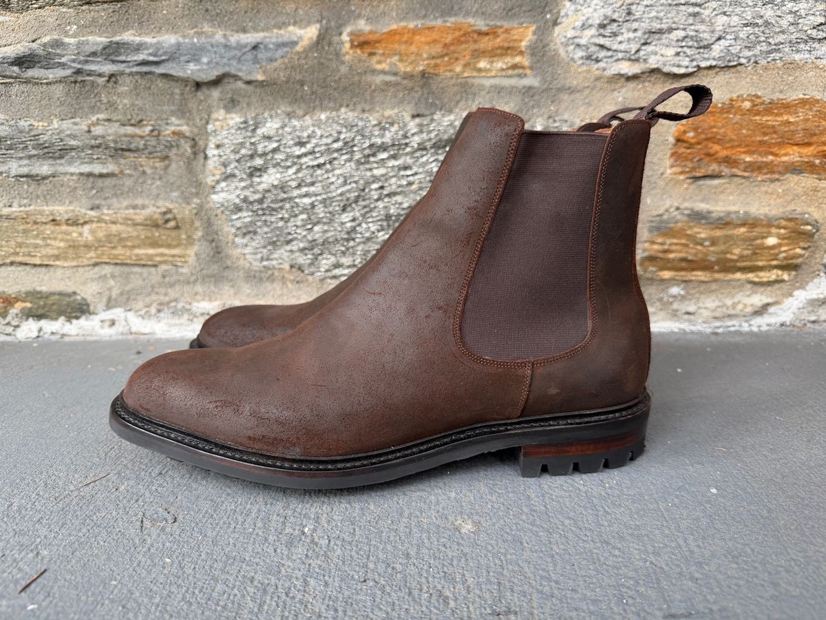 Photo by heroyjenkins on September 30, 2025 of the Bridlen Chelsea Boot in C.F. Stead Brown Waxy Commander.