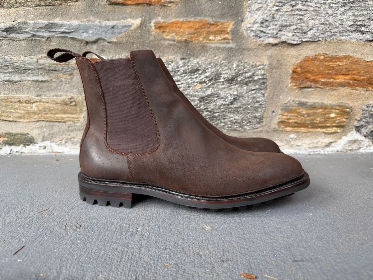 Photo by heroyjenkins on September 30, 2025 of the Bridlen Chelsea Boot in C.F. Stead Brown Waxy Commander.