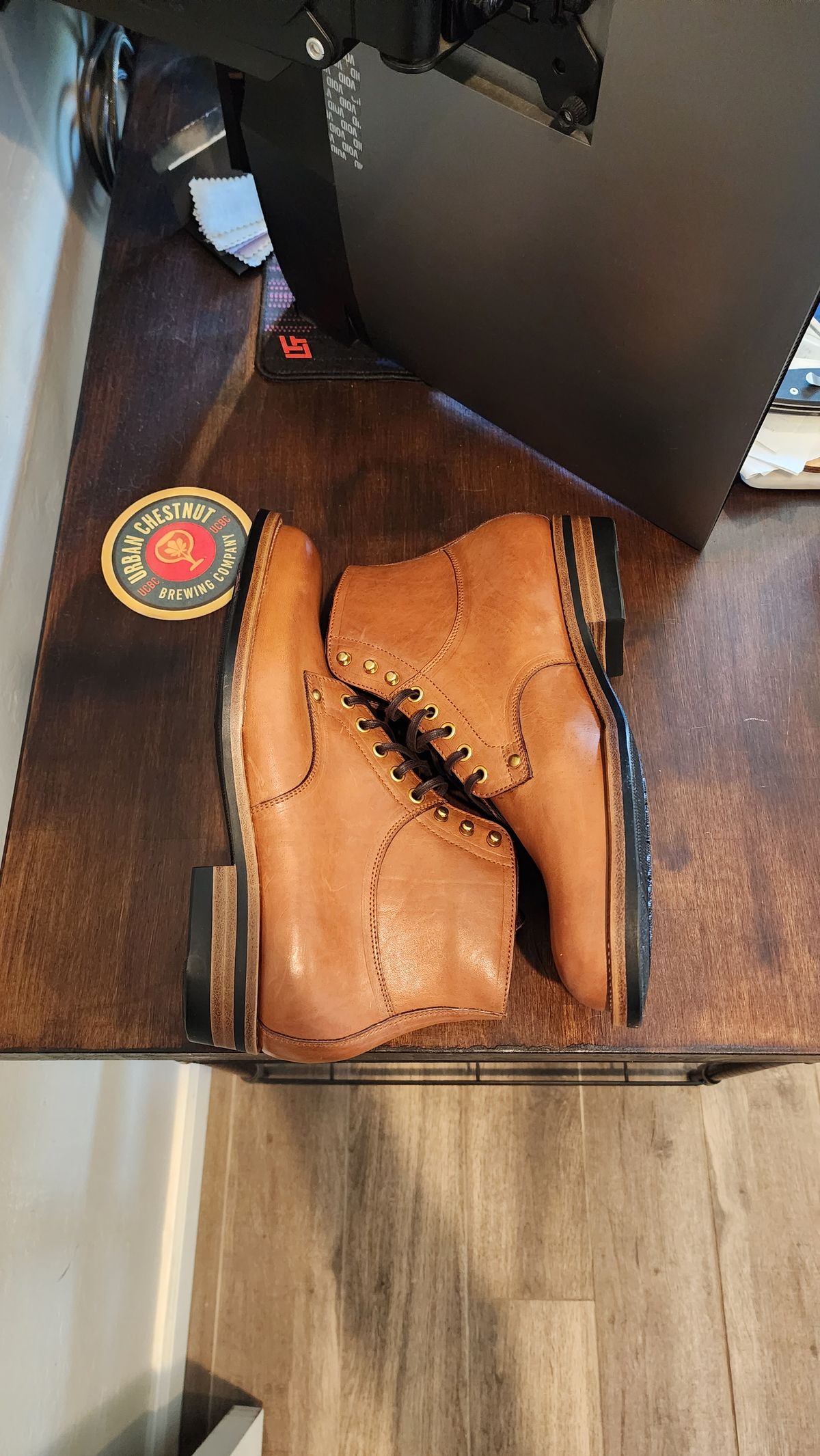 Photo by jranders52 on October 3, 2023 of the Iron Boots x Østmo Type 1 in Maryam Light Brown Washed Horsehide.
