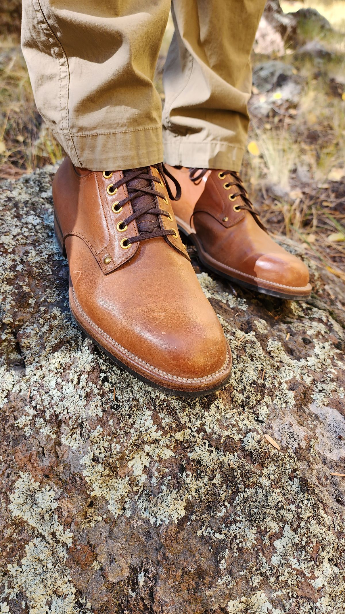Photo by jranders52 on November 3, 2023 of the Iron Boots x Østmo Type 1 in Maryam Light Brown Washed Horsehide.