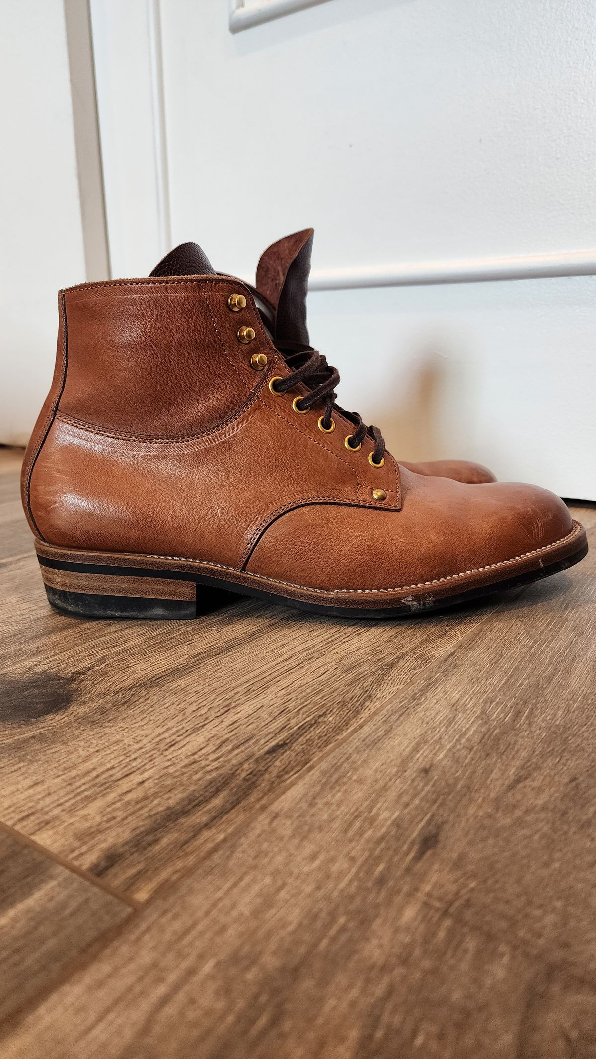 Photo by jranders52 on January 3, 2024 of the Iron Boots x Østmo Type 1 in Maryam Light Brown Washed Horsehide.