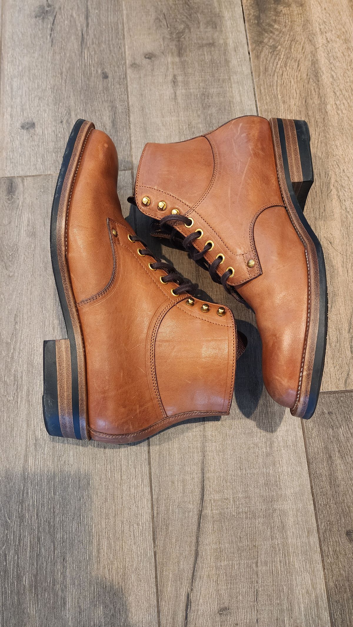 Photo by jranders52 on February 5, 2024 of the Iron Boots x Østmo Type 1 in Maryam Light Brown Washed Horsehide.