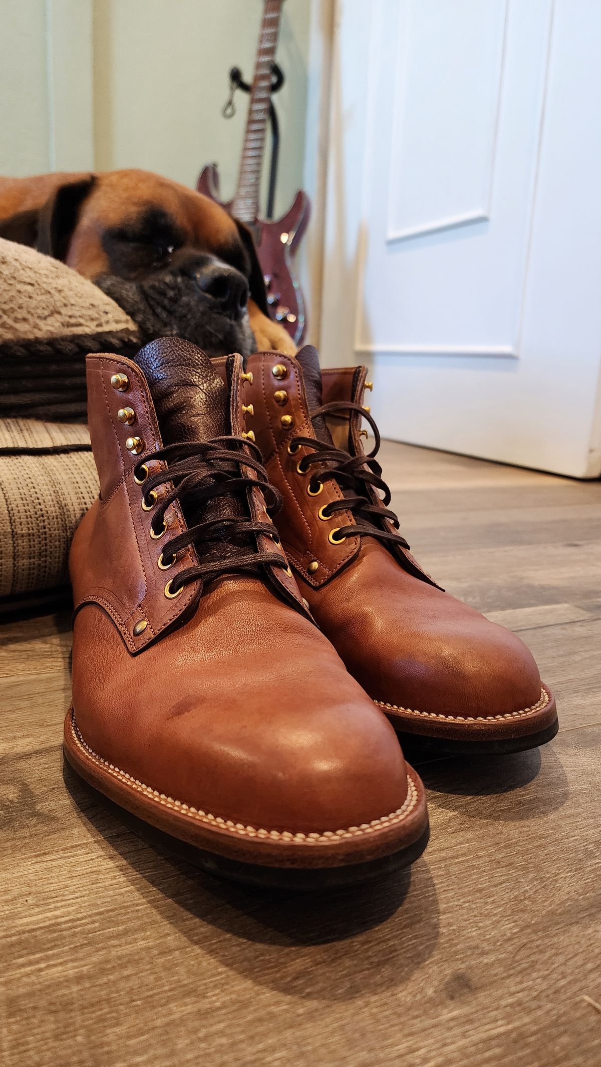 Photo by jranders52 on March 5, 2024 of the Iron Boots x Østmo Type 1 in Maryam Light Brown Washed Horsehide.