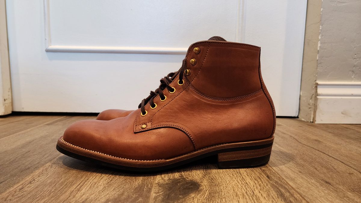 Photo by jranders52 on March 5, 2024 of the Iron Boots x Østmo Type 1 in Maryam Light Brown Washed Horsehide.