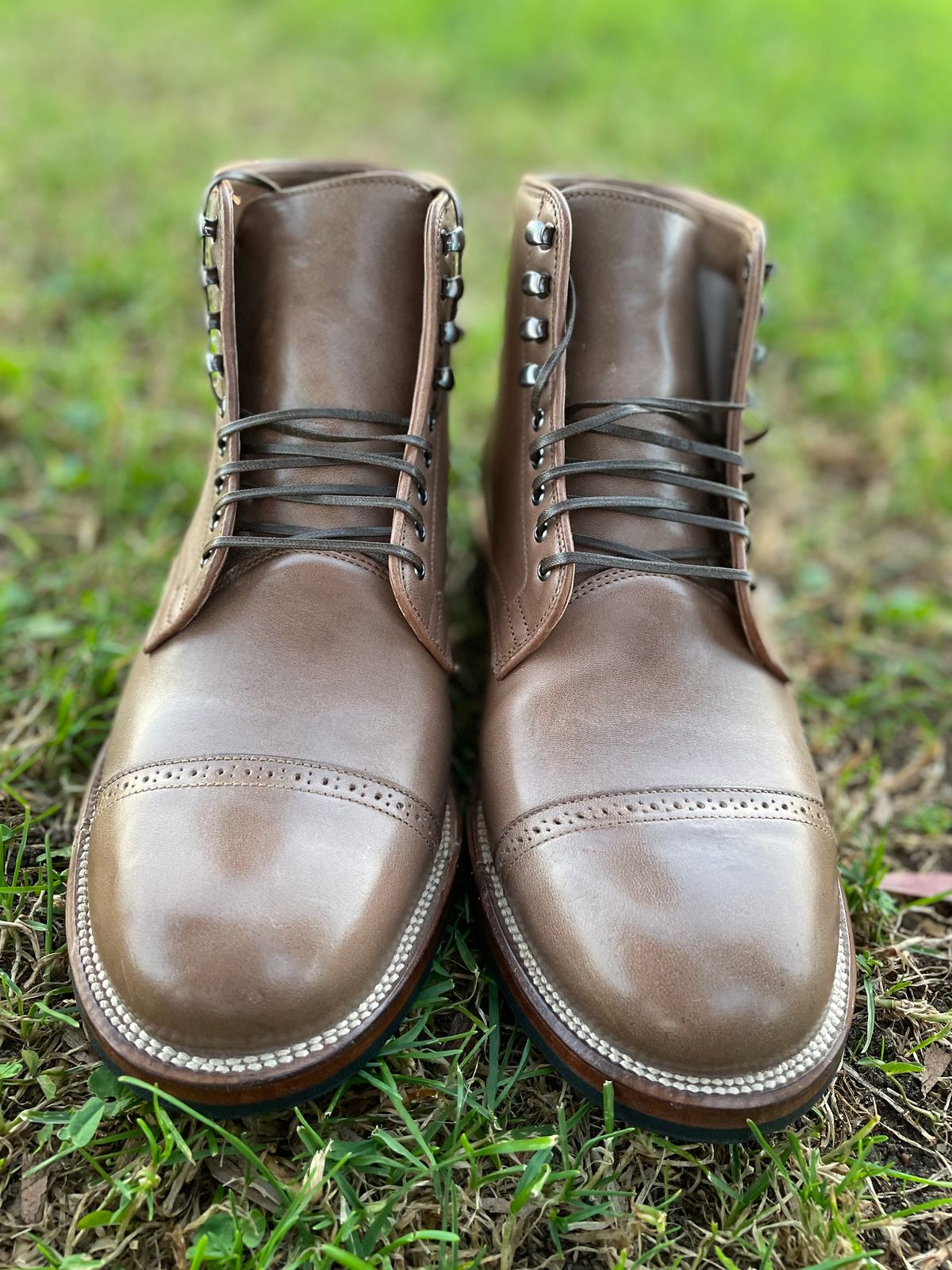 Photo by JuwannaBootMayne on October 2, 2022 of the Viberg Service Boot in Unlisted Leather.