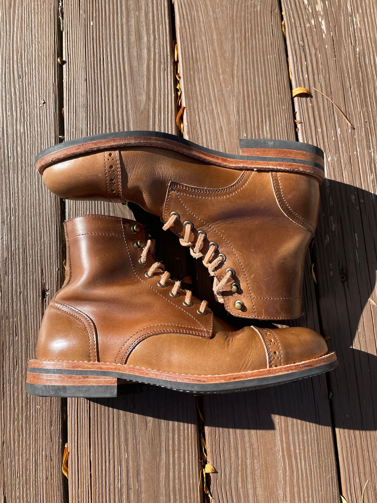 Photo by alamacchia2 on November 3, 2023 of the Oak Street Bootmakers Trench Boot in Horween Natural Chromexcel.