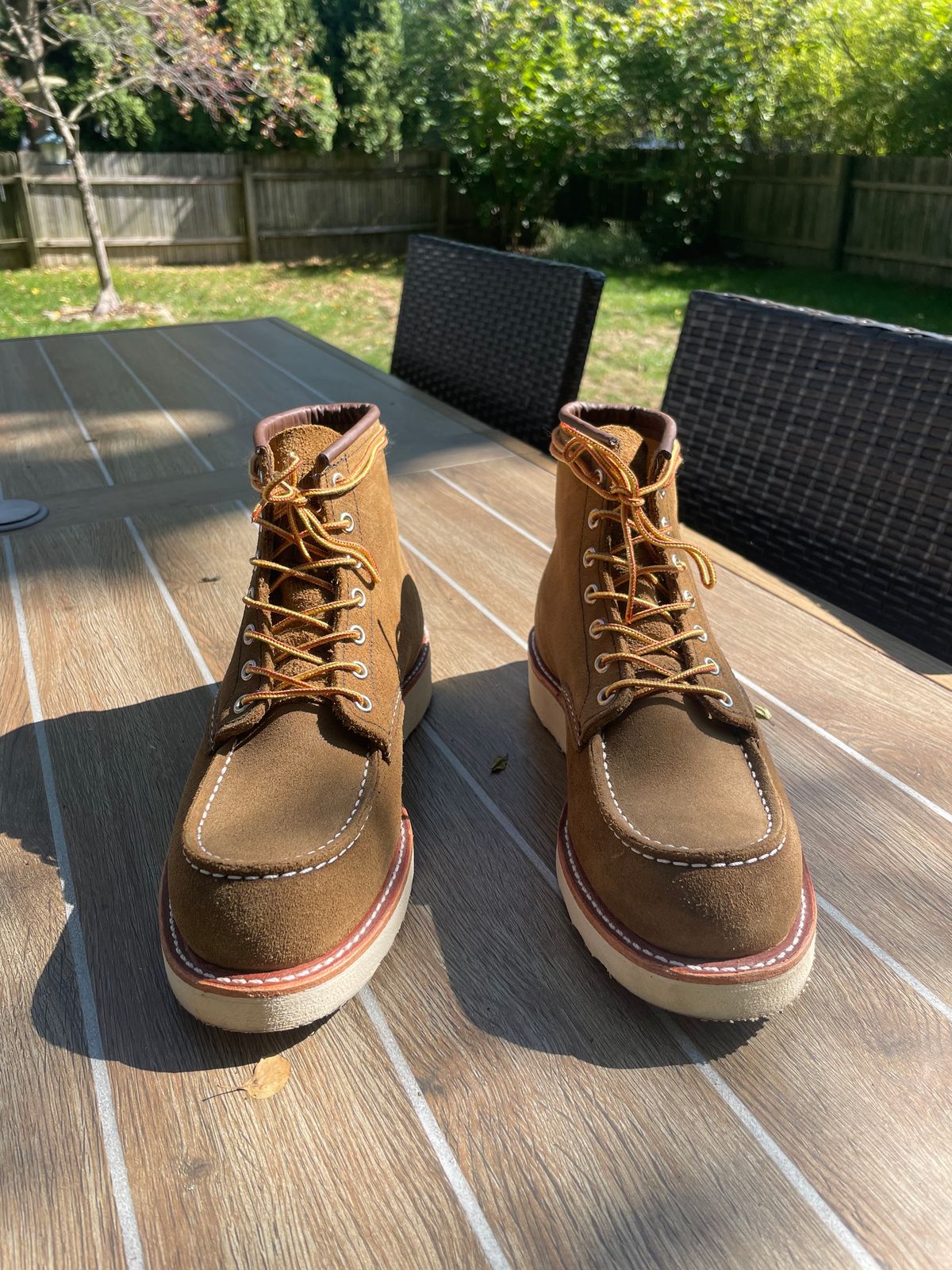 Photo by alamacchia2 on October 7, 2024 of the Red Wing 6-Inch Classic Moc in S.B. Foot Olive Mohave Roughout.