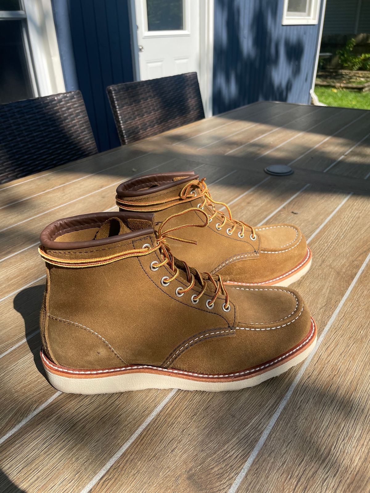 Photo by alamacchia2 on October 7, 2024 of the Red Wing 6-Inch Classic Moc in S.B. Foot Olive Mohave Roughout.