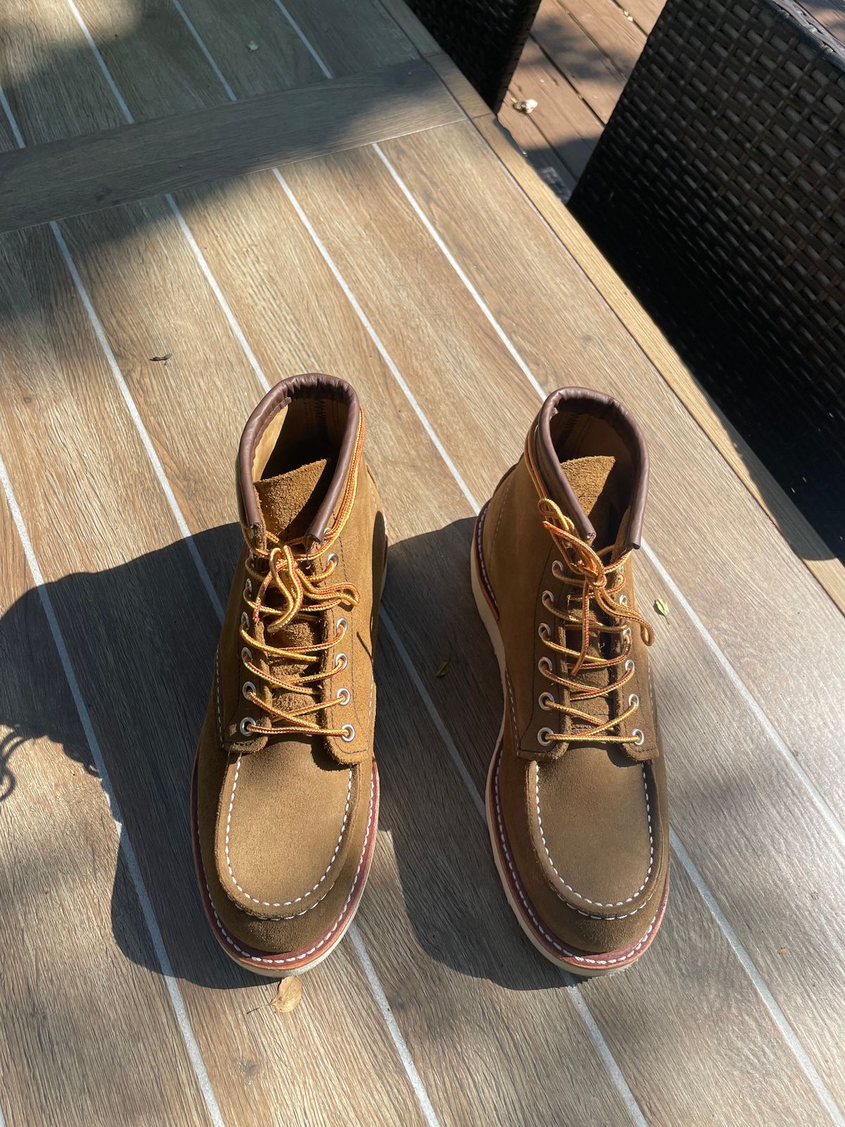 Photo by alamacchia2 on October 7, 2024 of the Red Wing 6-Inch Classic Moc in S.B. Foot Olive Mohave Roughout.