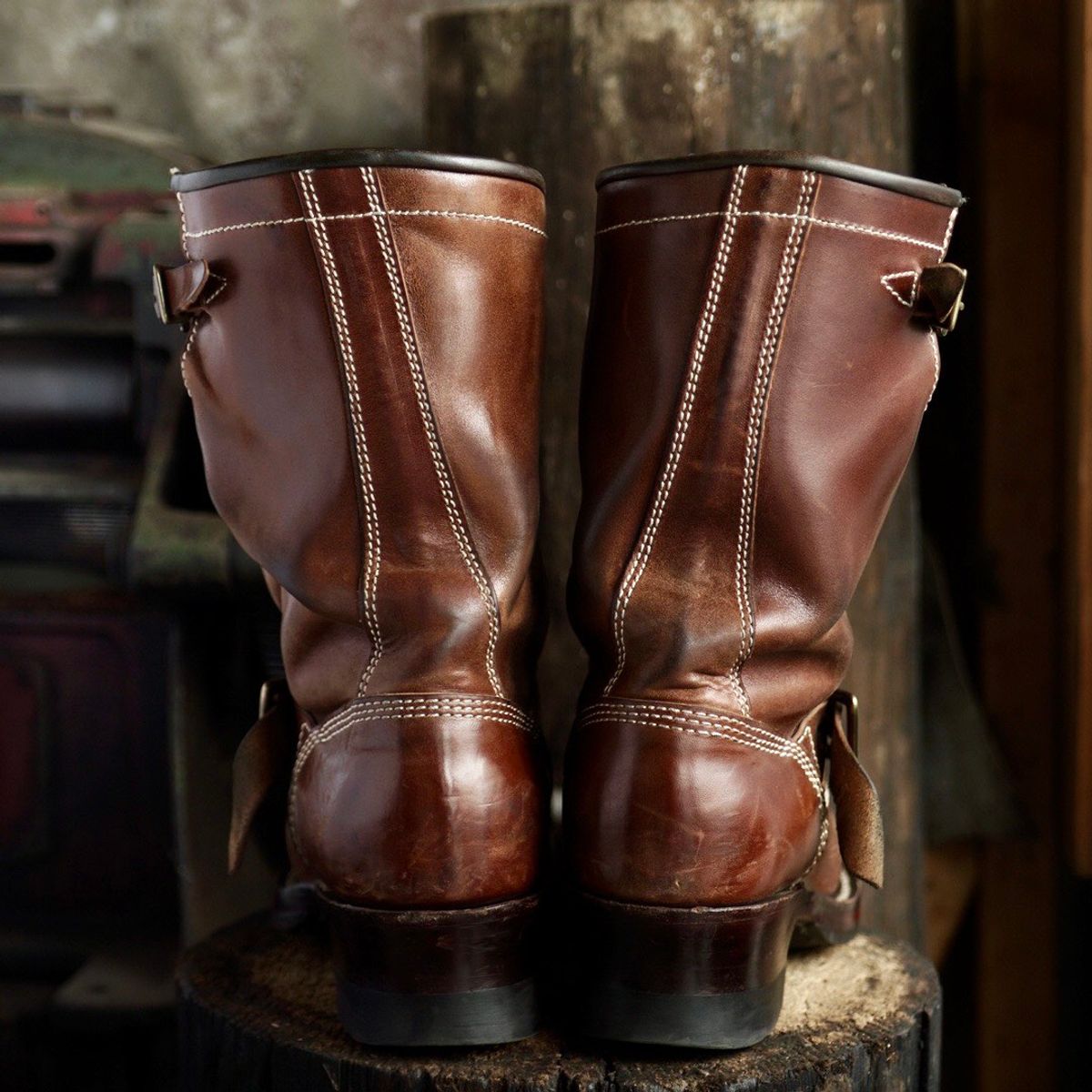 Photo by William on January 3, 2025 of the Willie's Handmade Boots Engineer Boots in Maryam Toscanello TPR Horsebutt.