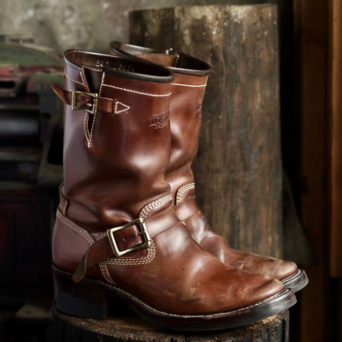Photo by William on January 3, 2025 of the Willie's Handmade Boots Engineer Boots in Maryam Toscanello TPR Horsebutt.