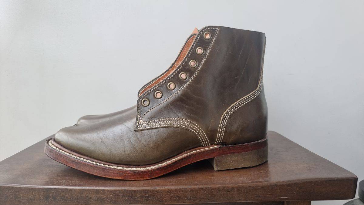 Photo by William on October 3, 2023 of the Willie's Handmade Boots Boondocker in Maryam Olive Horsebutt.