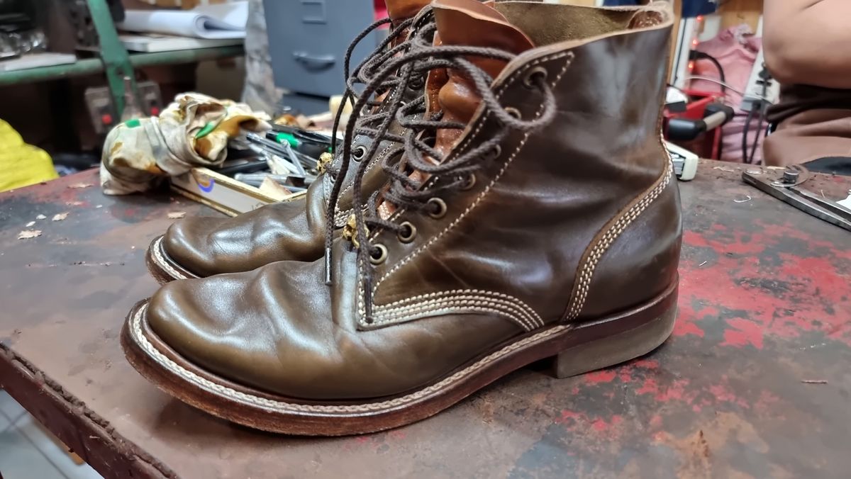 Photo by William on October 16, 2023 of the Willie's Handmade Boots Boondocker in Maryam Olive Horsebutt.