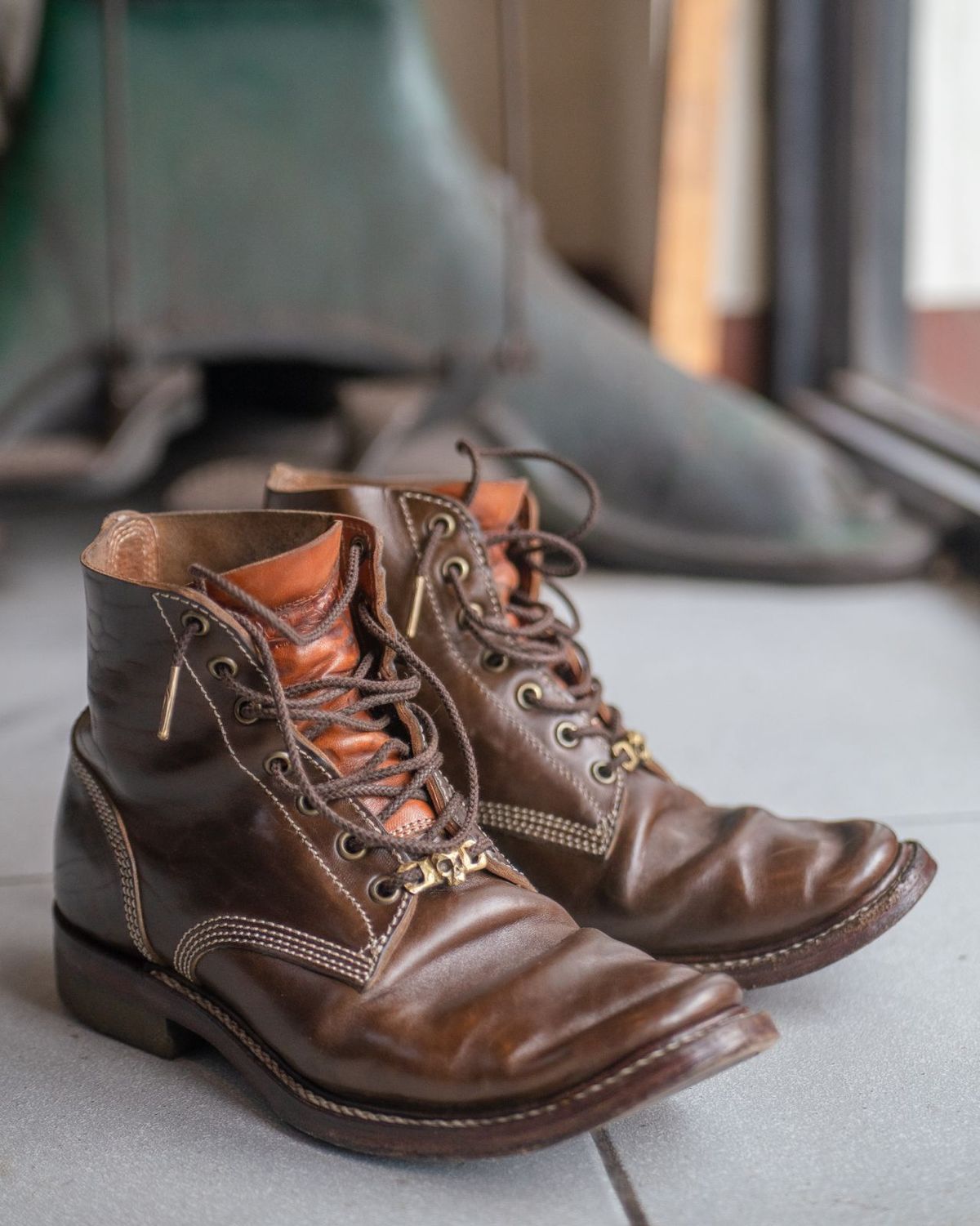Photo by William on December 1, 2023 of the Willie's Handmade Boots Boondocker in Maryam Olive Horsebutt.