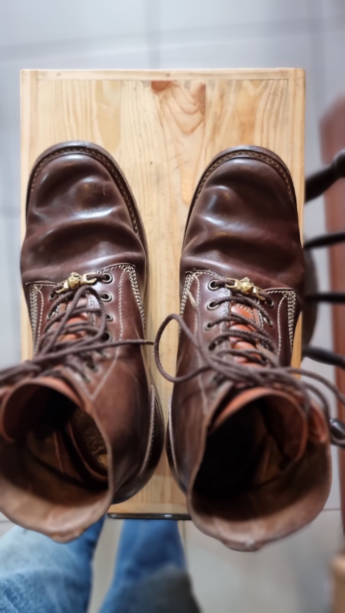 Photo by William on February 2, 2024 of the Willie's Handmade Boots Boondocker in Maryam Olive Horsebutt.