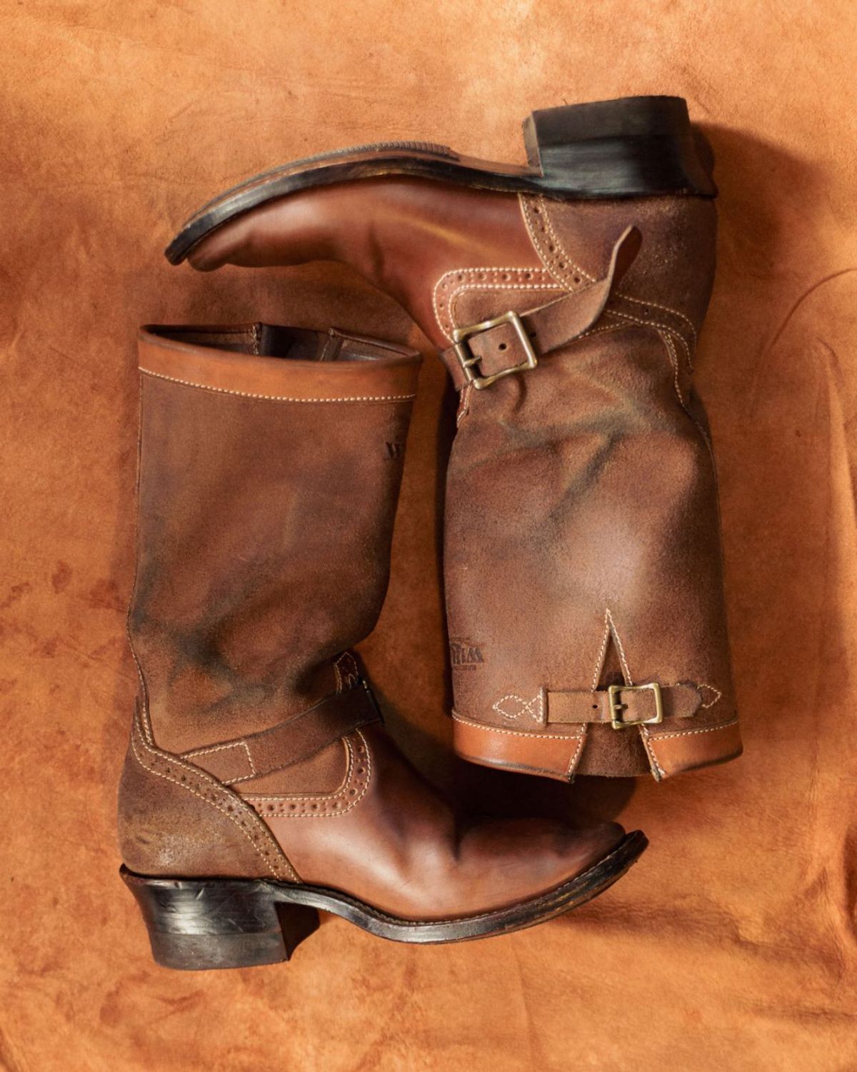 Photo by William on December 2, 2025 of the Willie's Handmade Boots Engineer Boots in Maryam Natural Waxed Reverse Horsebutt.