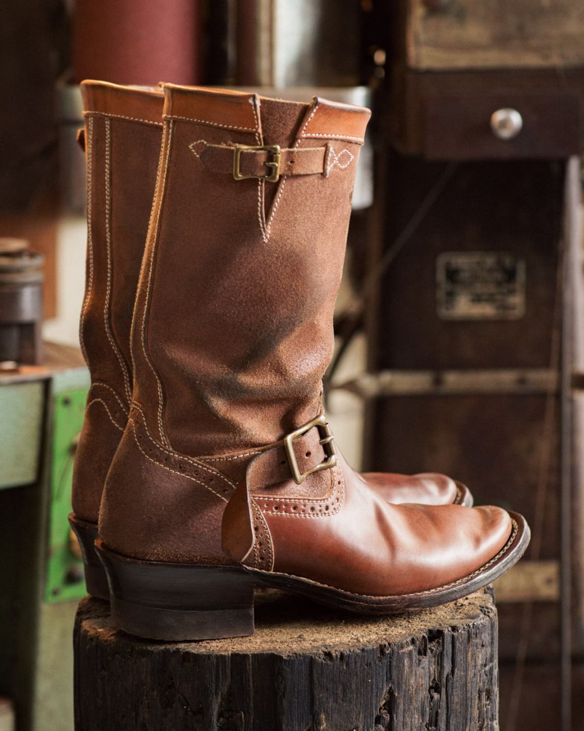 Photo by William on December 2, 2025 of the Willie's Handmade Boots Engineer Boots in Maryam Natural Waxed Reverse Horsebutt.