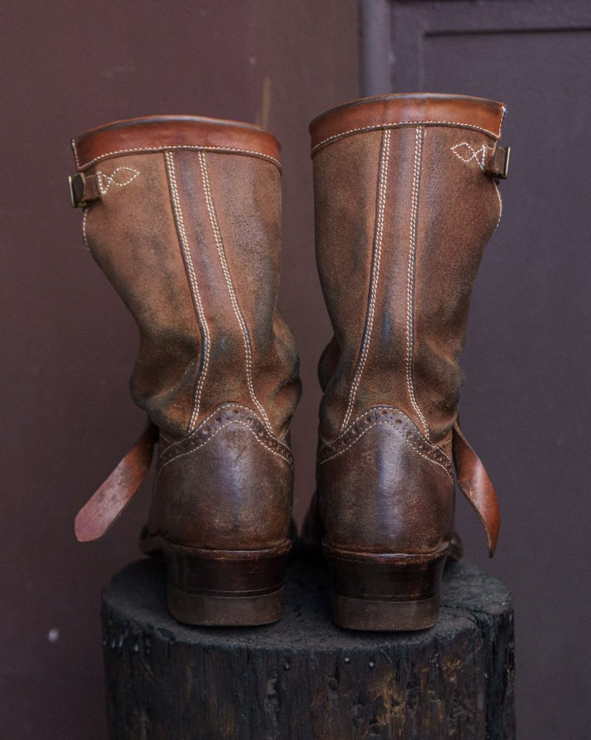 Photo by William on February 3, 2026 of the Willie's Handmade Boots Engineer Boots in Maryam Natural Waxed Reverse Horsebutt.
