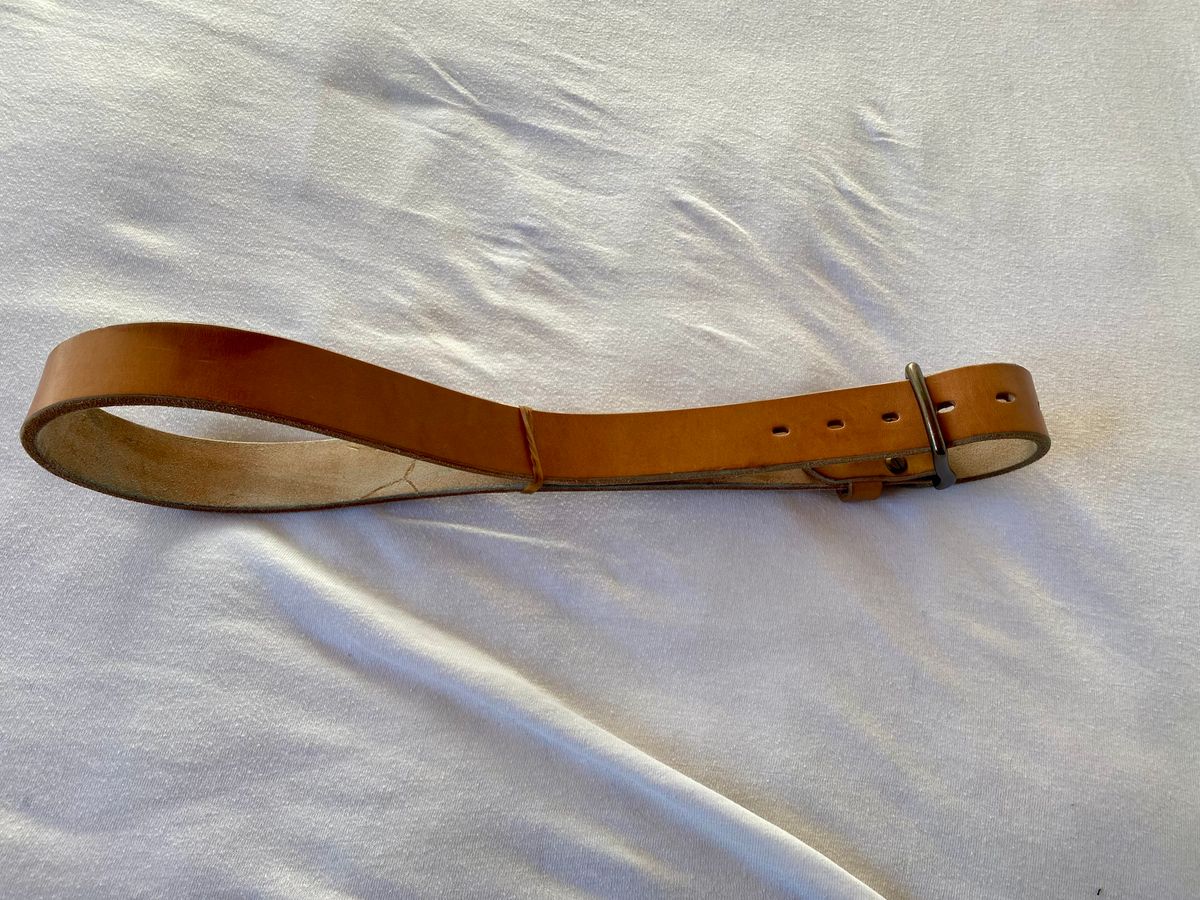 Photo by willmac on November 5, 2025 of the Carmine jack Oak Bark Bridle Belt in J&FJ Baker Natural Oak Bark Tanned Harness.