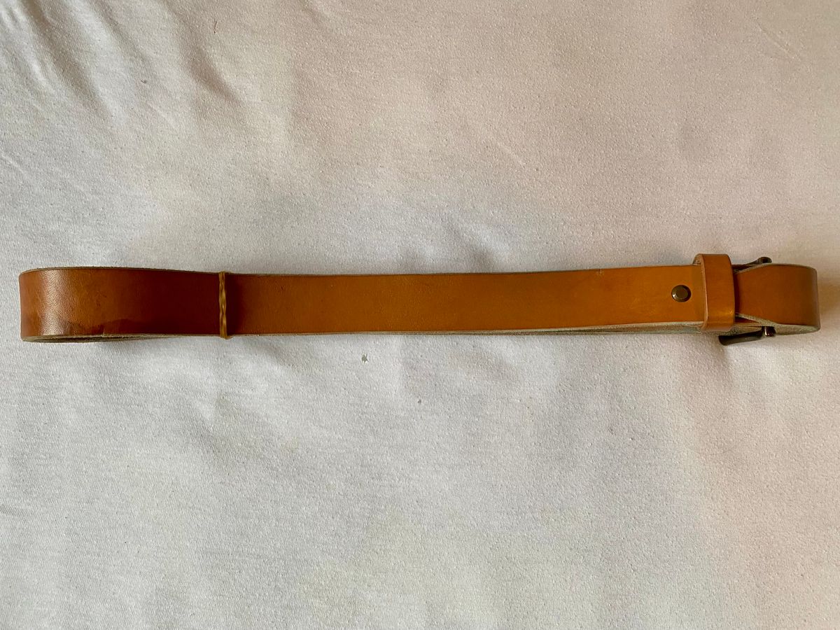 Photo by willmac on December 5, 2025 of the Carmine jack Oak Bark Bridle Belt in J&FJ Baker Natural Oak Bark Tanned Harness.