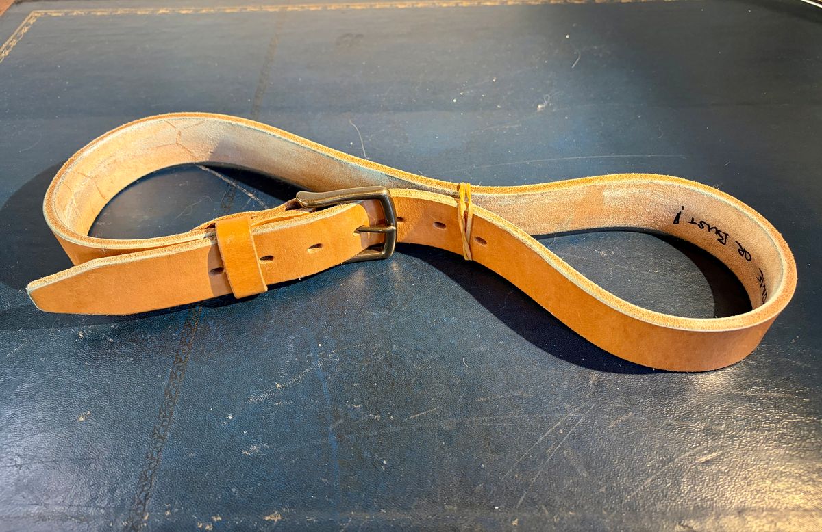 Photo by willmac on January 4, 2026 of the Carmine jack Oak Bark Bridle Belt in J&FJ Baker Natural Oak Bark Tanned Harness.
