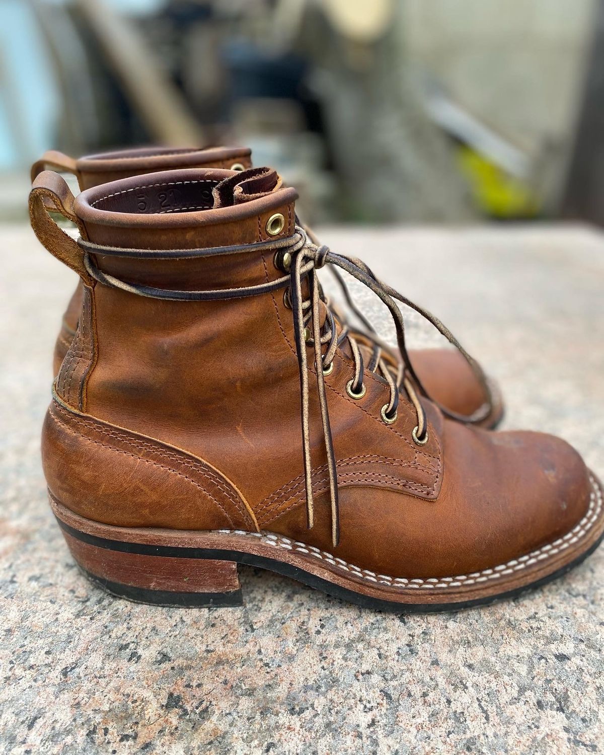 Photo by willmac on January 2, 2022 of the Nicks Robert in Horween Orange Predator.