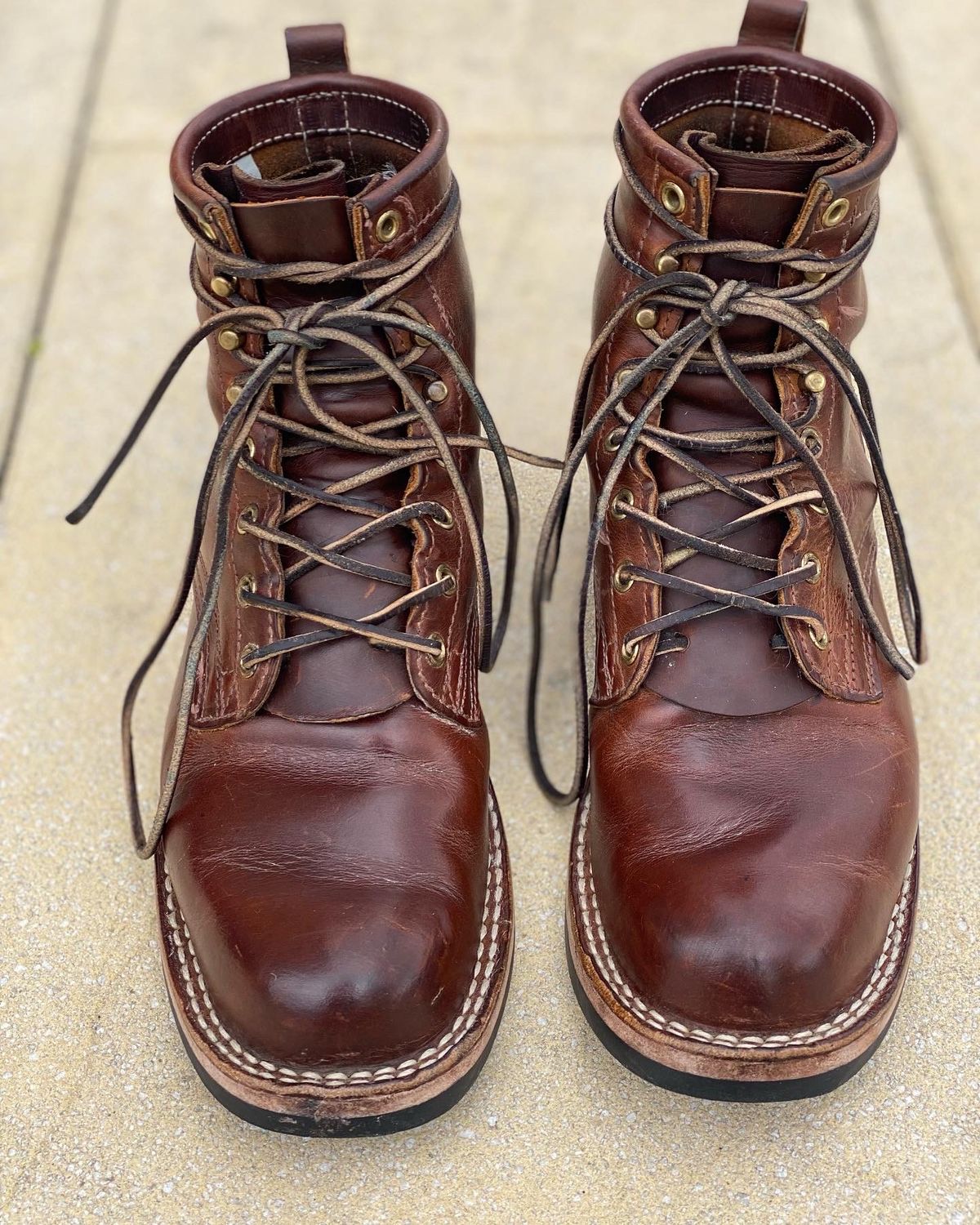 Photo by willmac on April 4, 2022 of the Nicks Robert in Horween Orange Predator.