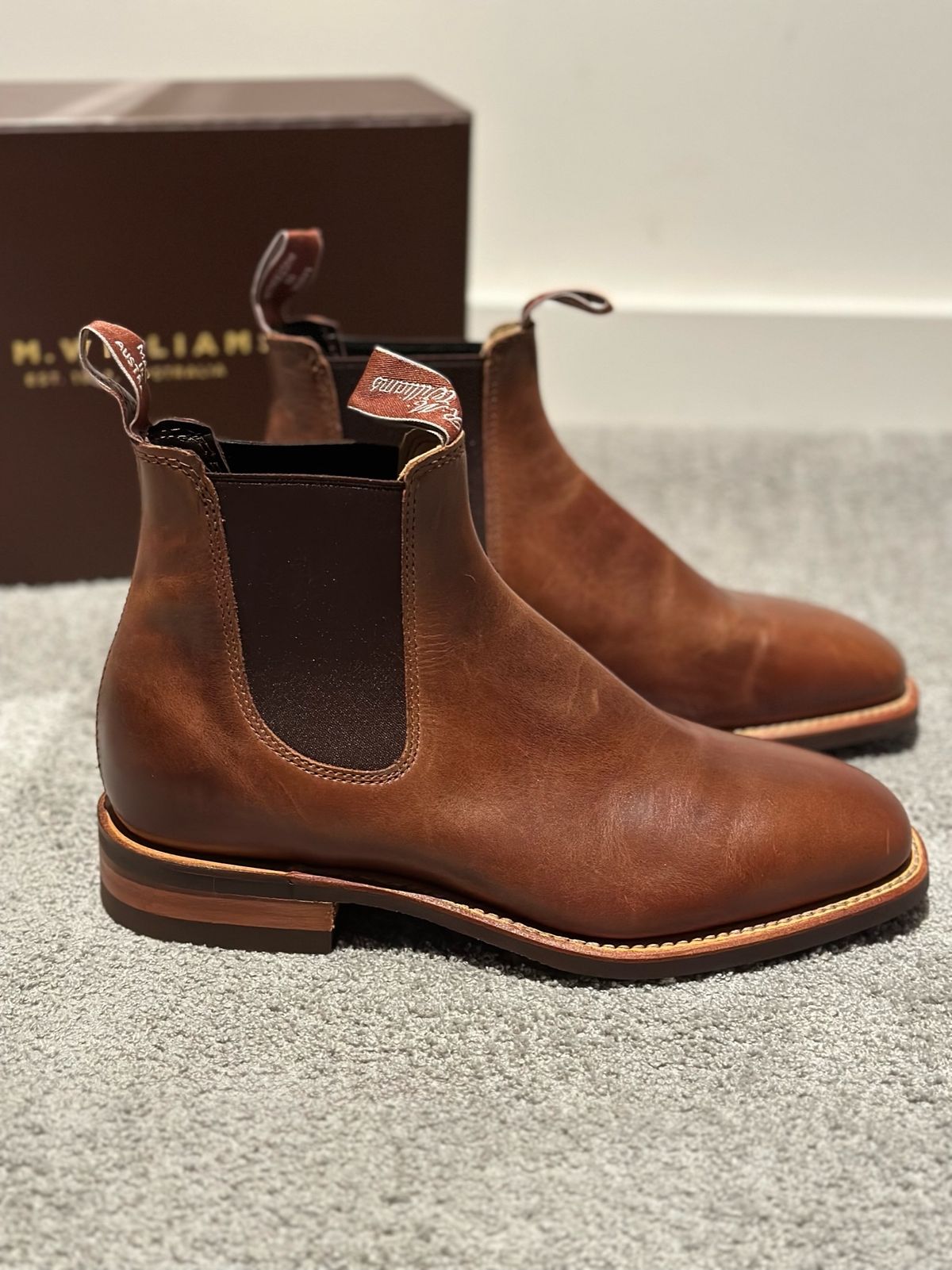 Photo by Dman on August 17, 2023 of the R.M. Williams Comfort Craftsman Boot in Caramel Pull-Up Leather.