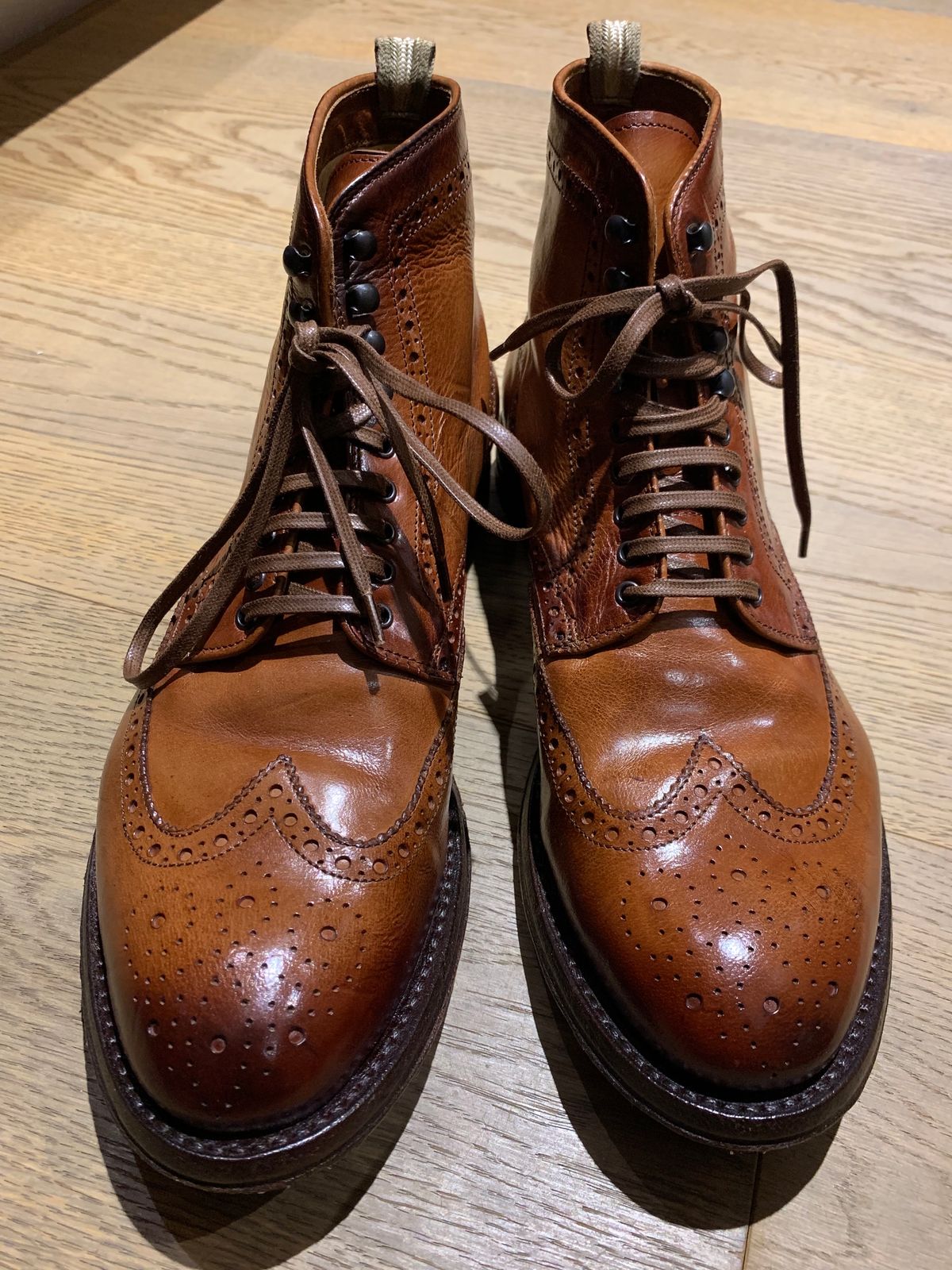 Photo by Dman on January 2, 2019 of the Officine Creative Anatomia in Burnished buffalo leather.